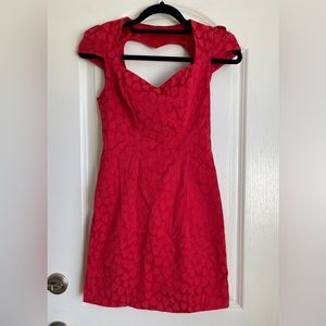 Guess - Heart shaped open back dress